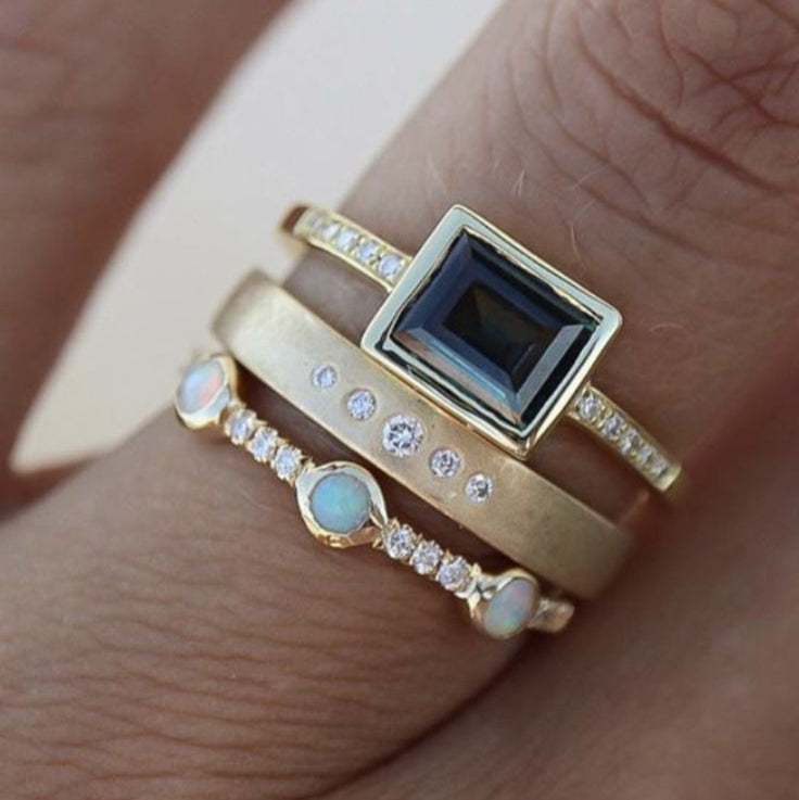 Vintage Elegant Blue Zirconia Ring Set