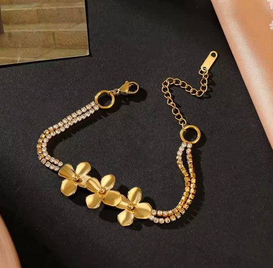 Vintage Zircon Flower Gold Bracelet