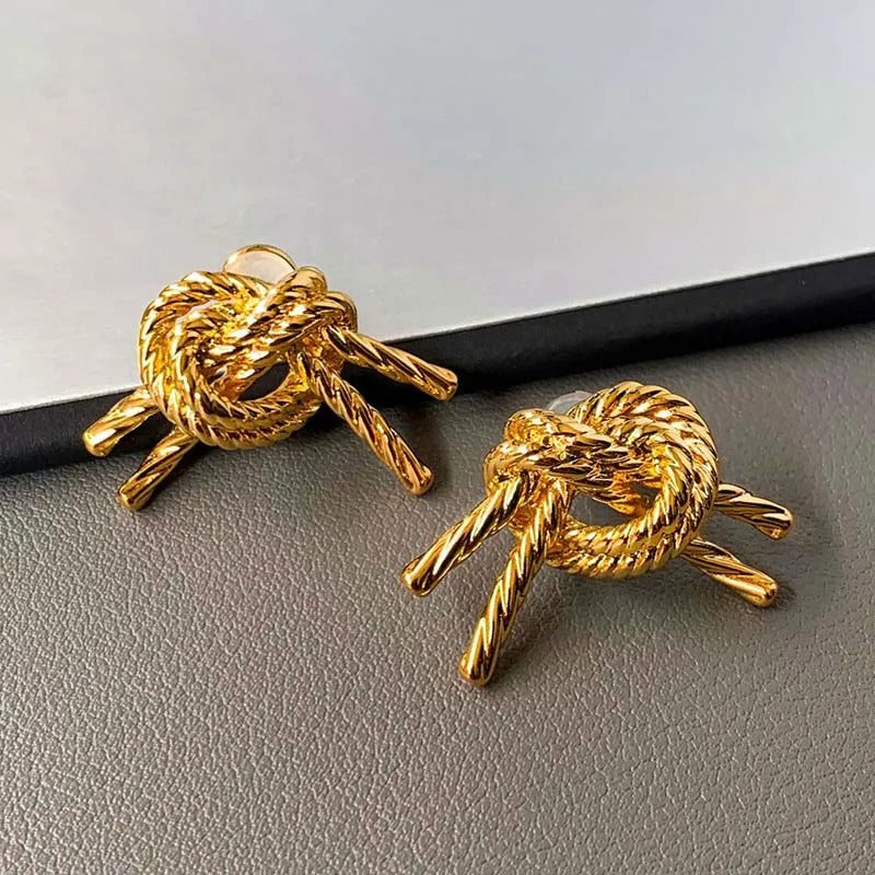 Vintage Gold Knotted Rope Design Earrings
