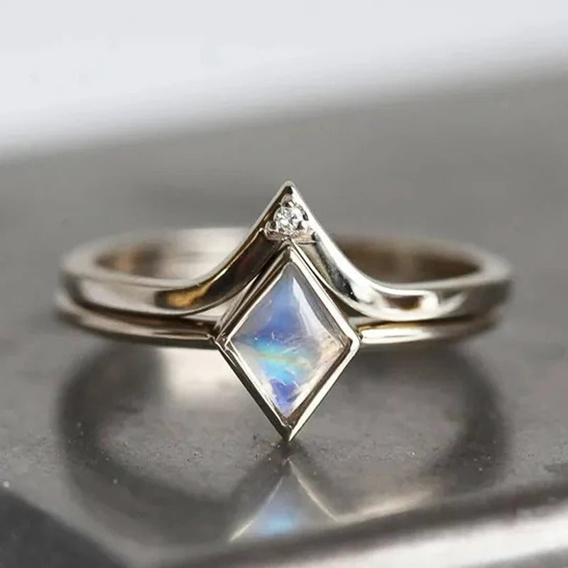 Vintage Silver Geometric Moonstone Ring