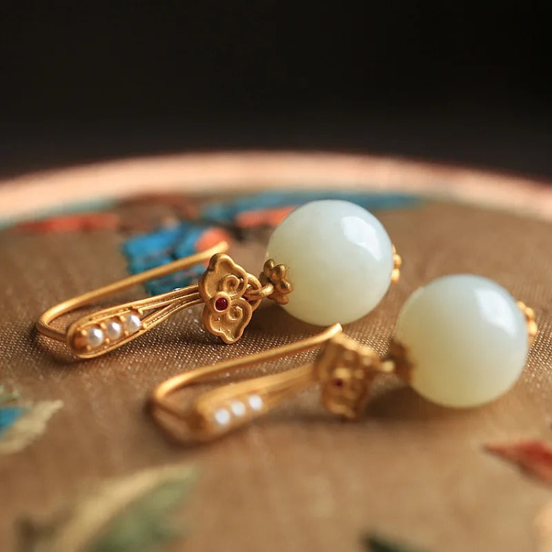 Vintage Gold White Inlaid Pearl Floral Design Earrings