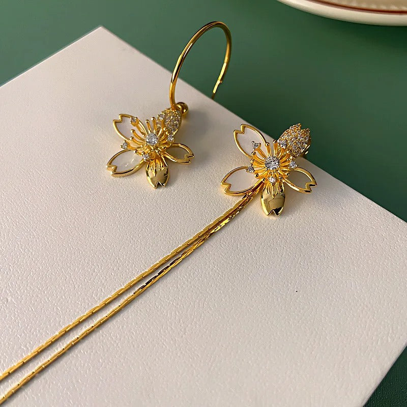 Vintage Gold Asymmetric Flower Tassel Earrings