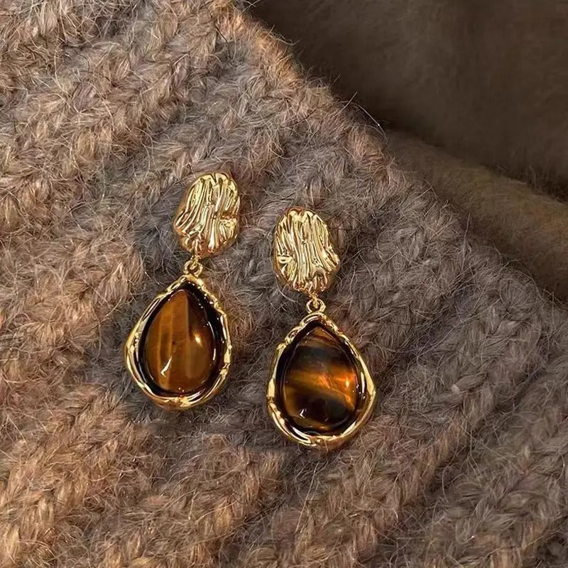 Vintage Gold Amber Brown Dangle Earrings