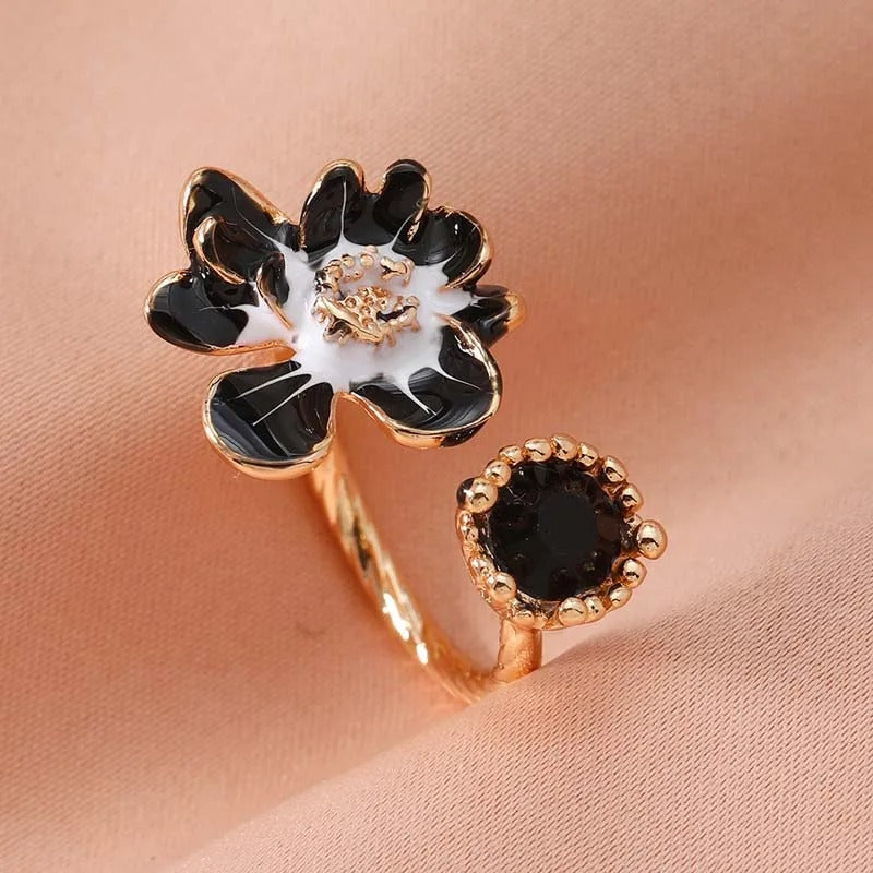 Vintage Gold Black Flower & Black Gemstone Open Ring