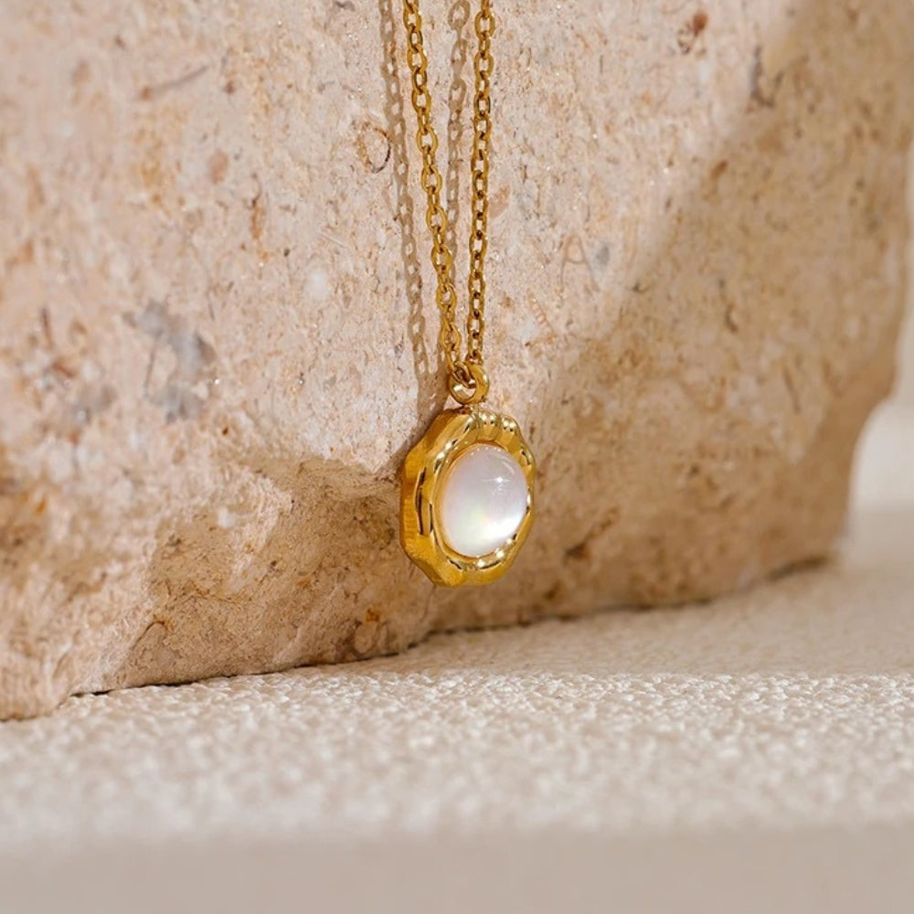 Vintage Pearl Medallion Gold Necklace