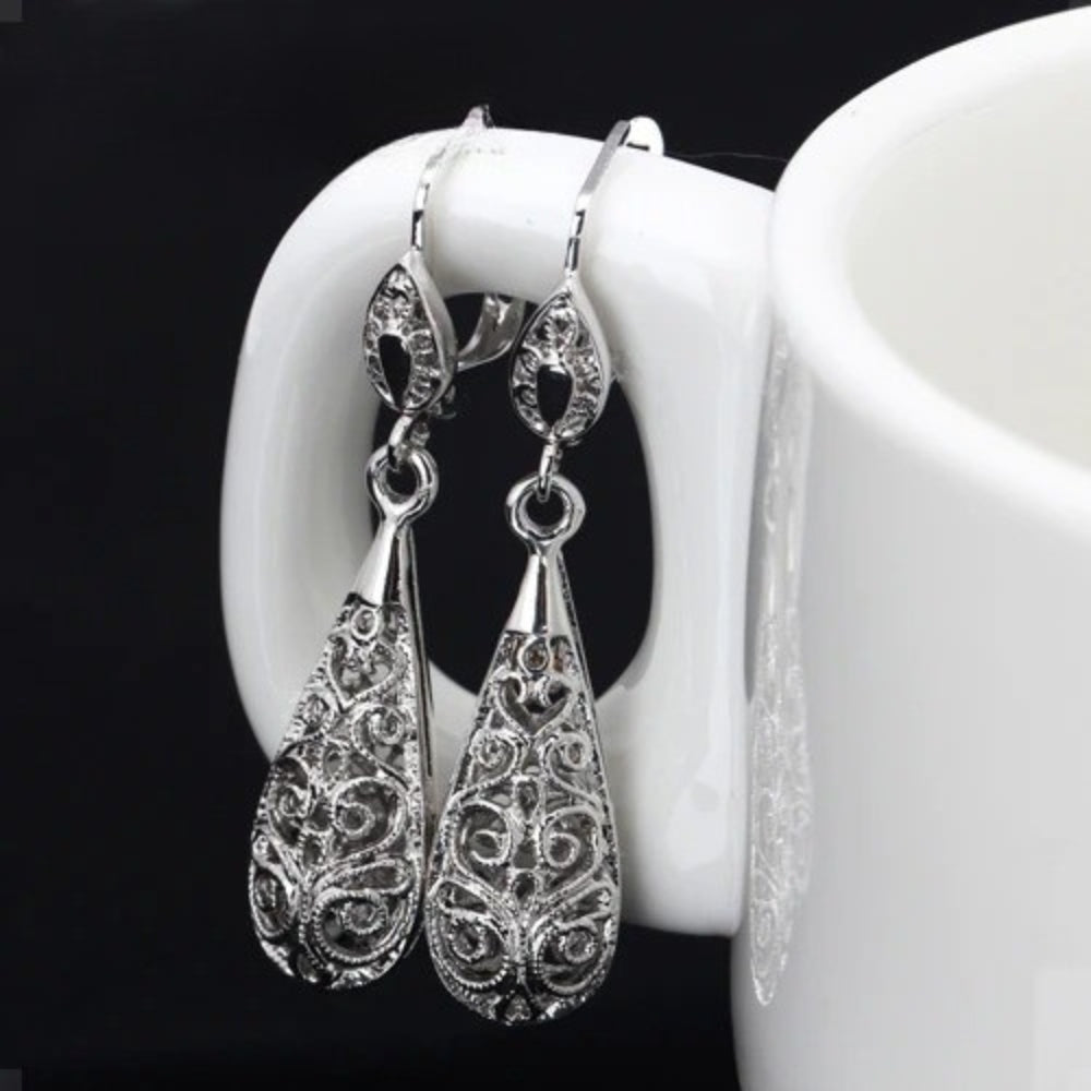 Timeless Silver Delicate Filigree Pattern Teardrop Earrings