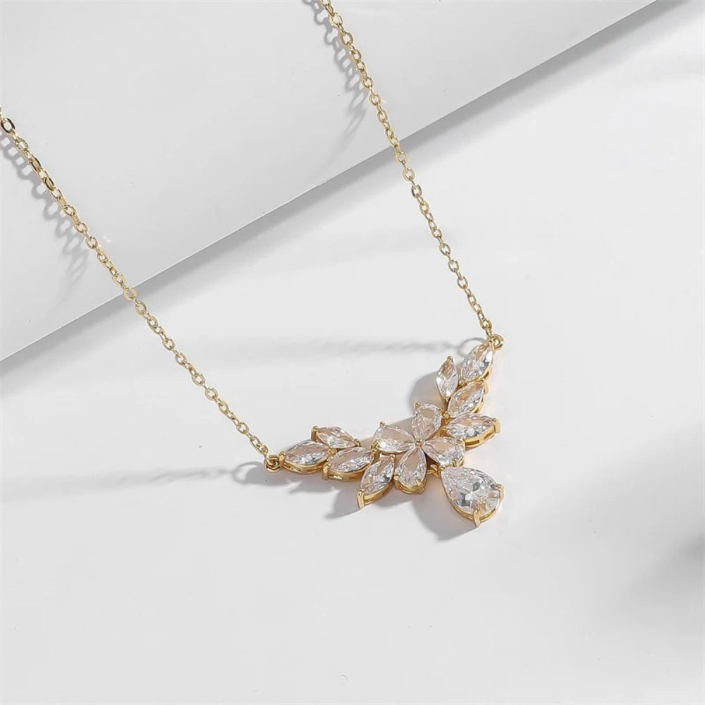 Vintage Floral Sparkle Gold Necklace