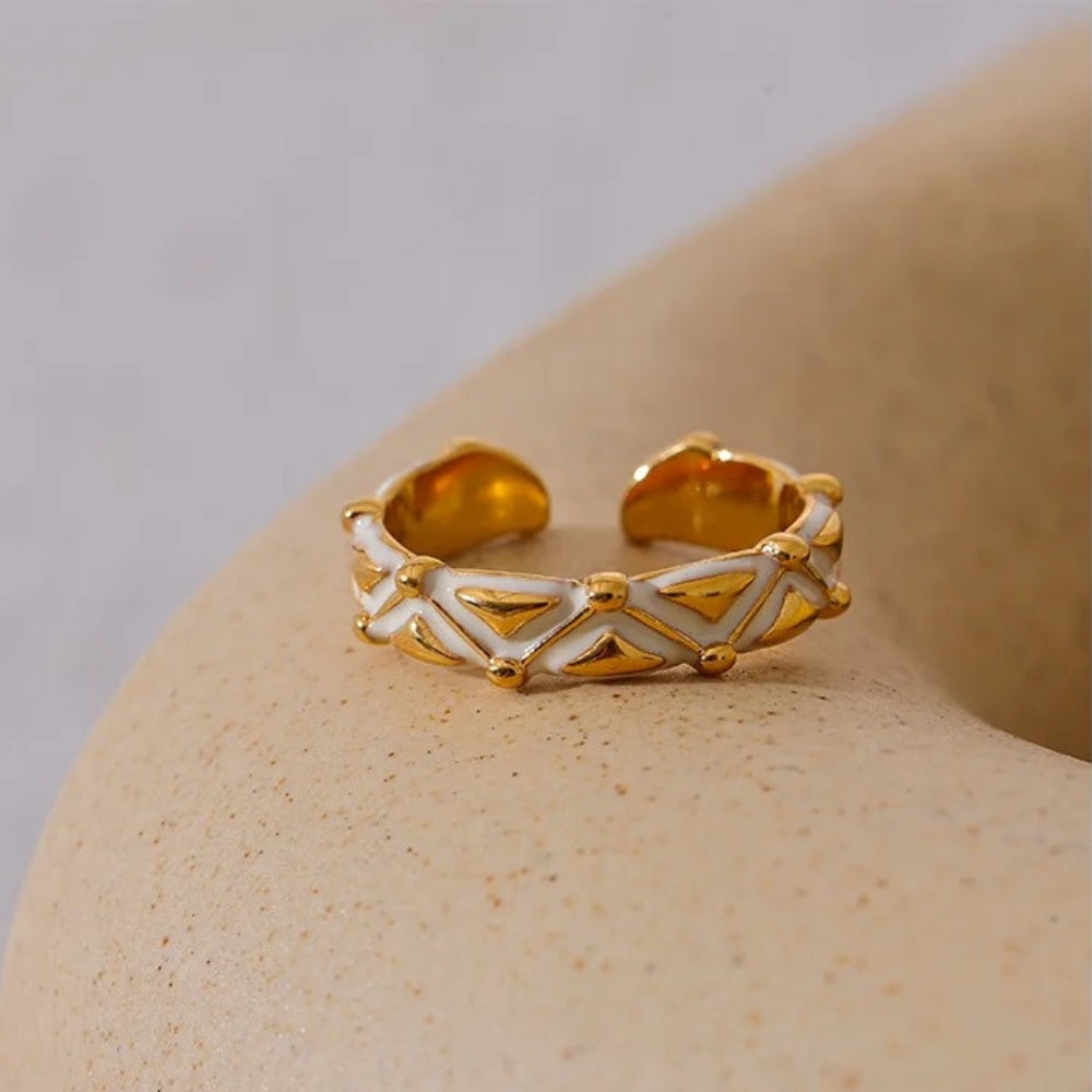 Vintage White Enamel Open Gold Ring