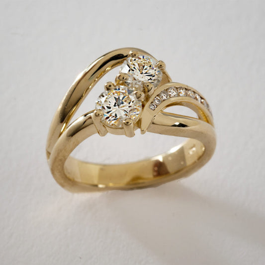 Vintage Irregular Brilliance Gold Ring