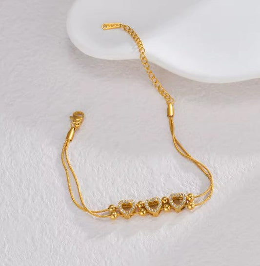 Classic Heart Inlaid Zircon Gold Bracelet