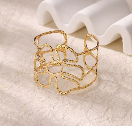 Vintage Flower Bangle Bracelet