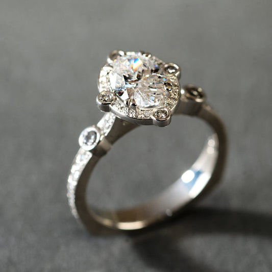 Vintage Elegant Bright Silver Ring