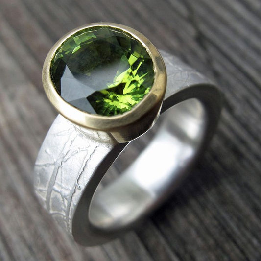 Vintage Olive Bright Glass Silver Ring