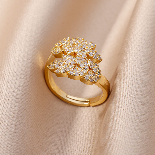 Golden Shiny Leaf Ring
