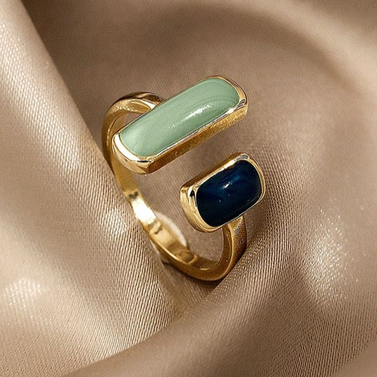 Elegant Balance Ring