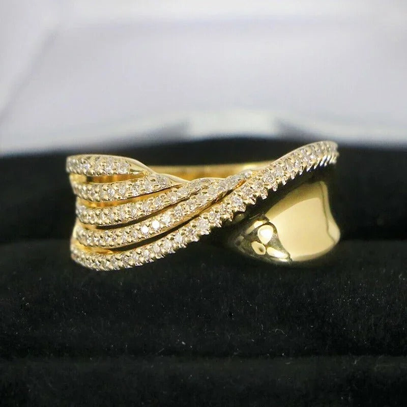 Vintage Gold Sparkling Wave Ring