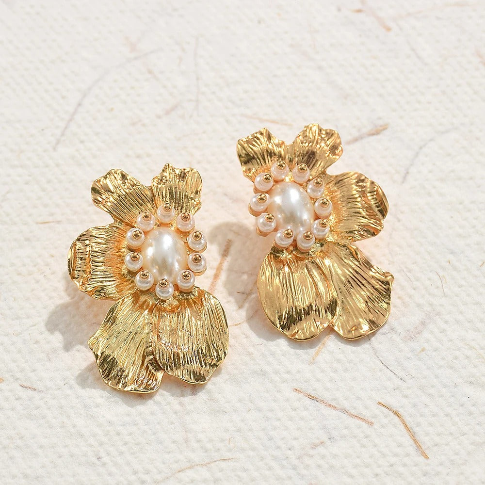 Gold Vintage Pearl Flower Stud Earrings