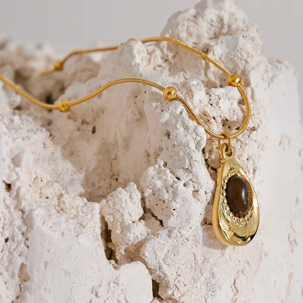 Vintage Gold Tiger Stone Pendant Necklace