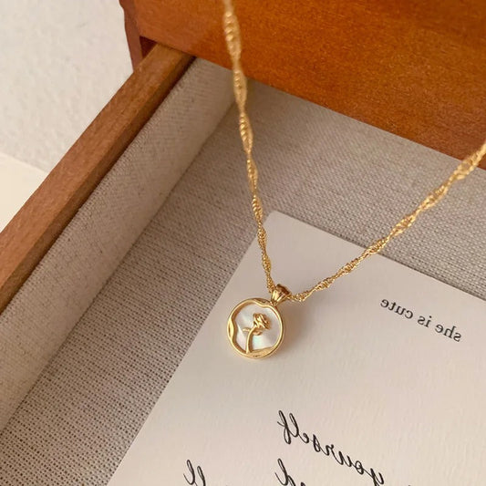 Vintage Gold Round Frame Rose Pendant Necklace