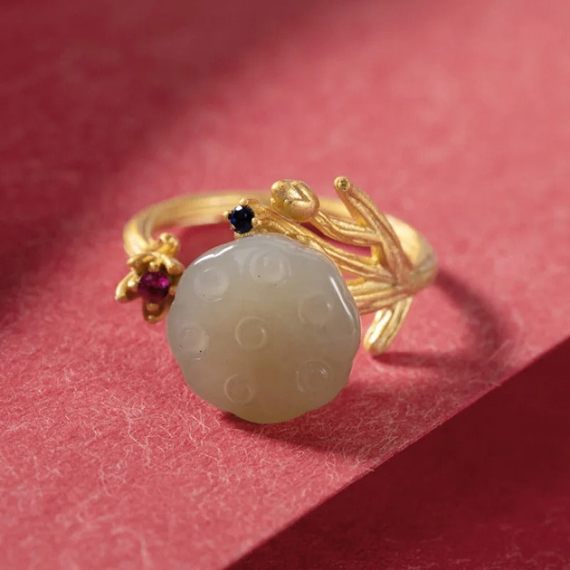 Vintage Gold Carved Green Stone & Floral Accent Adjustable Ring