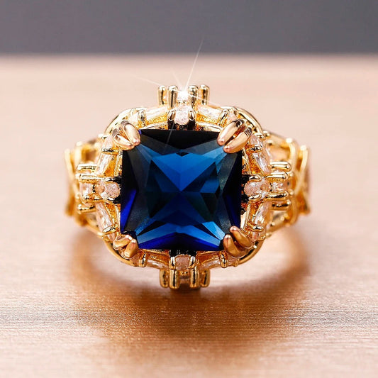 Vintage Gold Blue Square Cut Gem Ring