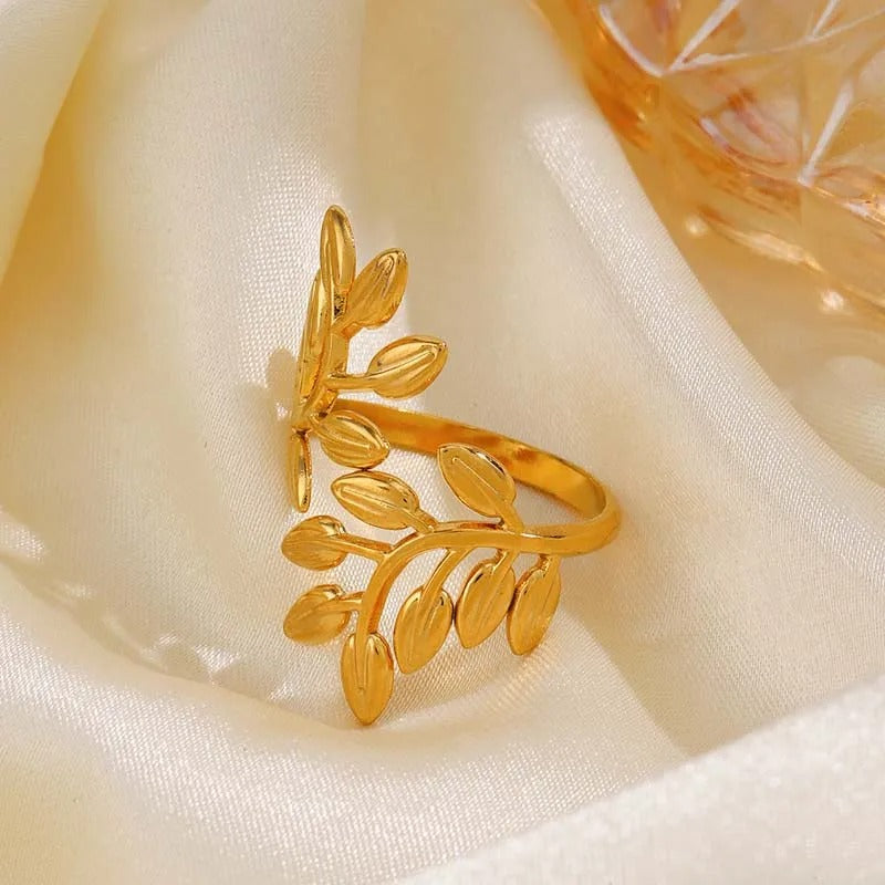 Vintage Gold Leaf Delicate Branch Adjustable Ring