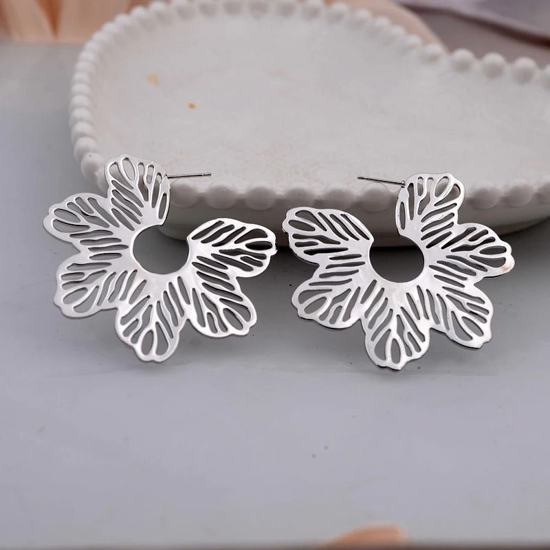 Silver Hollow Leaves Flower Earrings