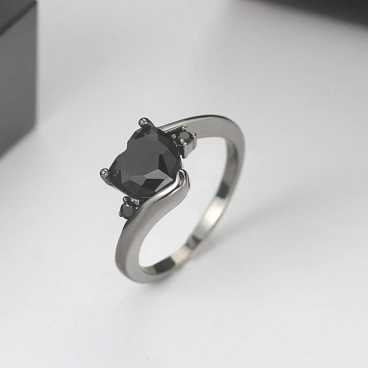 Silver Black Heart-Shaped Stone Ring