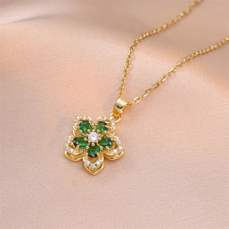 Vintage Gold Green Flower Pendant Necklace