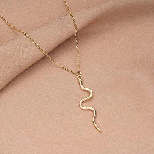 Vintage Gold Snake-Shaped Pendant Necklace