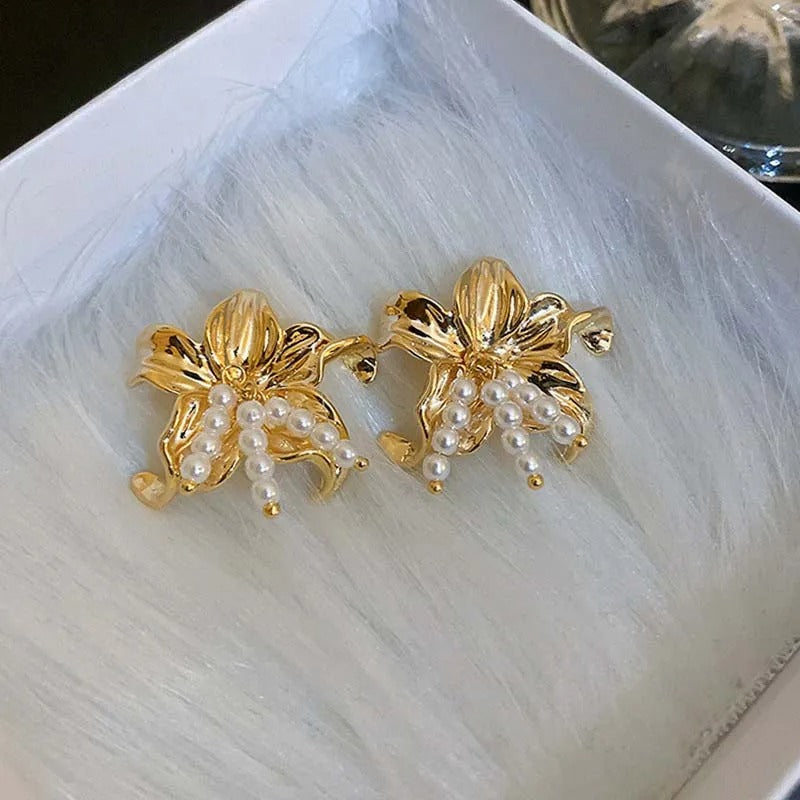 Vintage Gold Floral Pearl Cluster Stud Earrings
