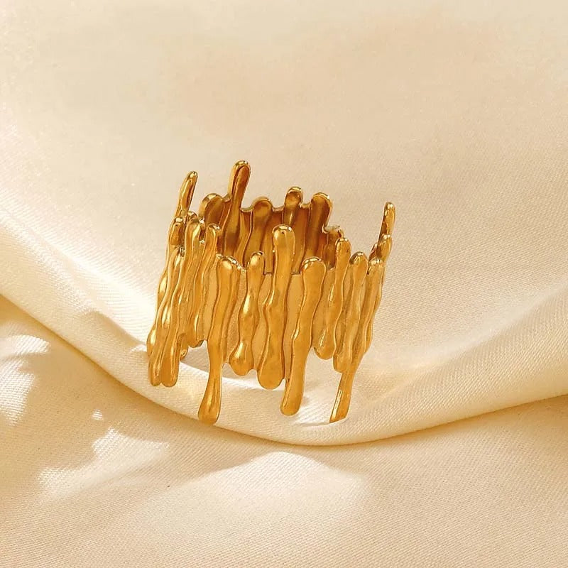 Vintage Gold Drip Flowing Sculpted Open Ring
