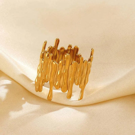 Vintage Gold Drip Flowing Sculpted Open Ring