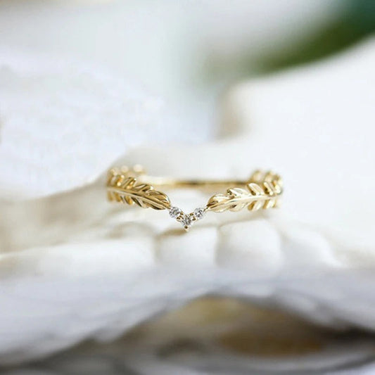 Vintage Gold V-Shaped Leaf Design & Crystal Ring