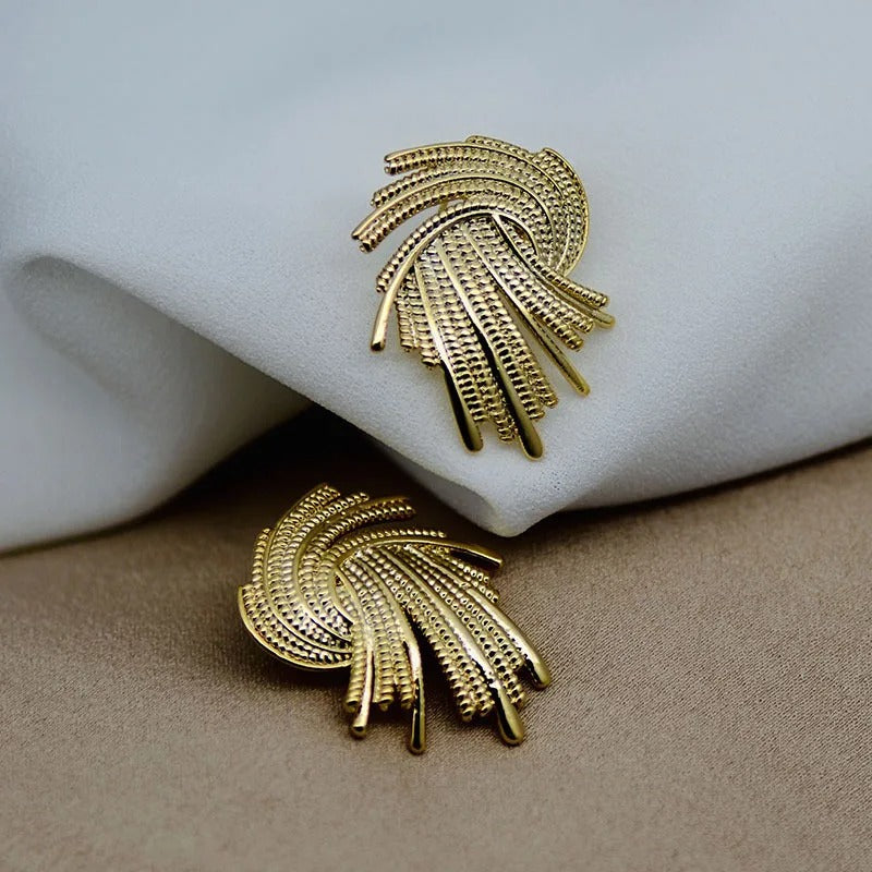 Vintage Gold Spiral Feather Stud Earrings
