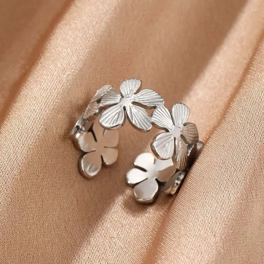 Vintage Silver Floral Pattern Open Ring