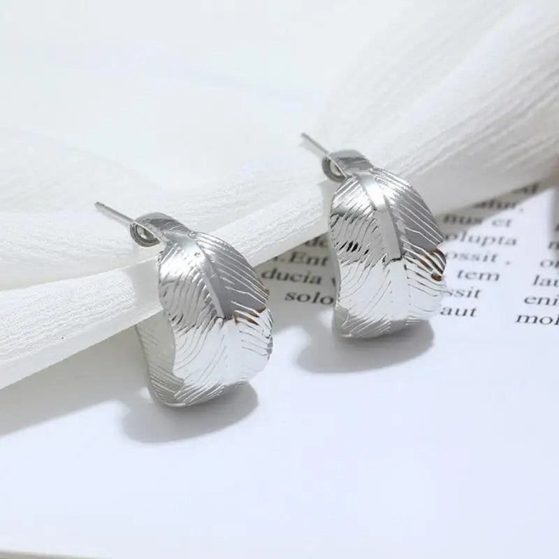 Silver Vintage Crimp Feather Earrings