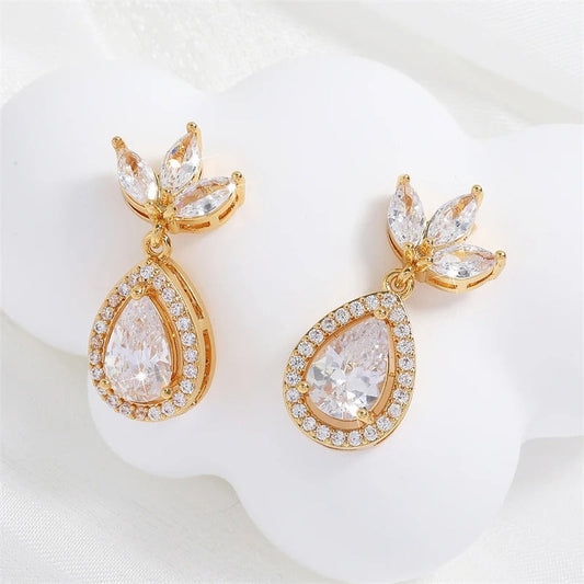 Gold Vintage Teardrop Dangle Earrings