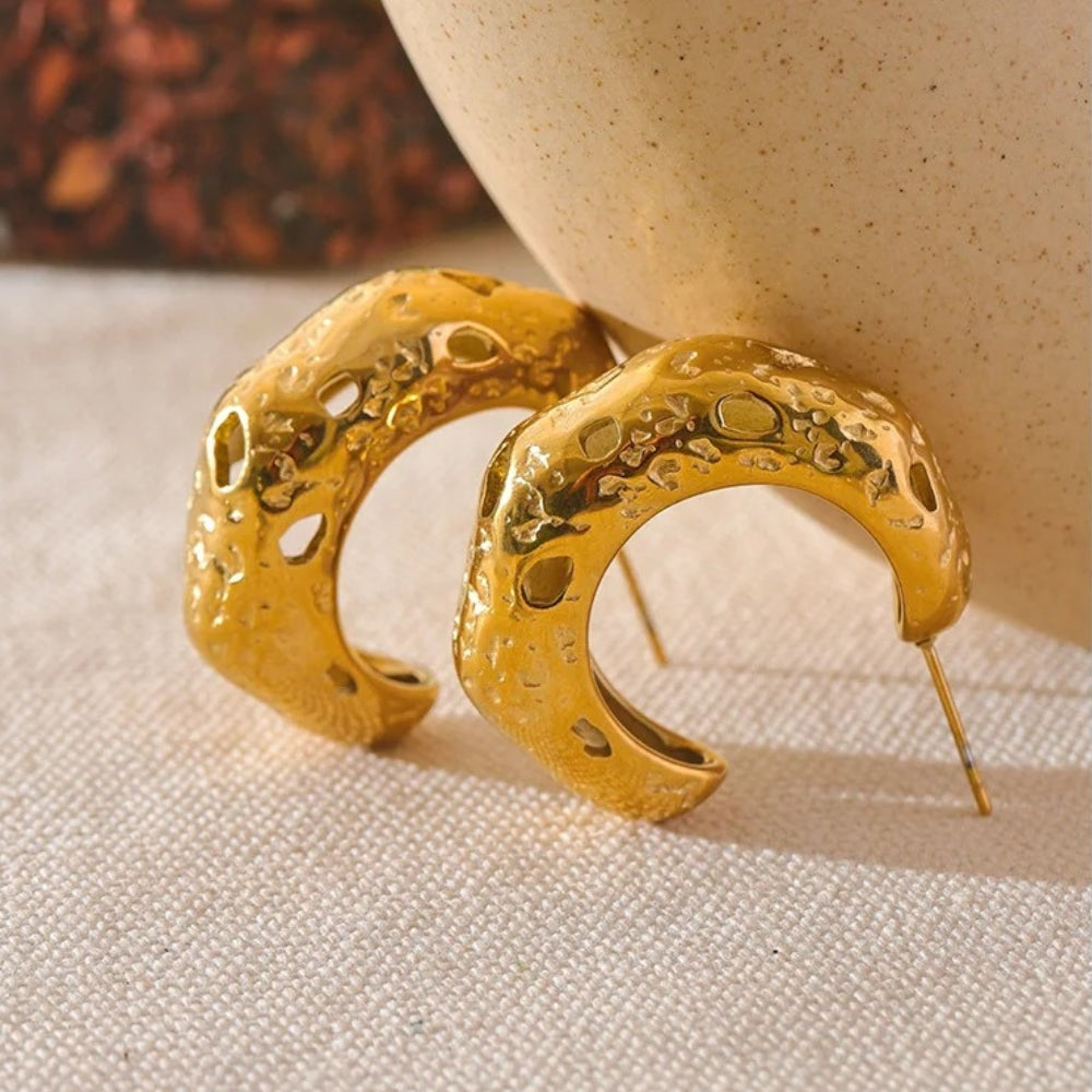 Vintage Hammered Gold Hoop Earrings