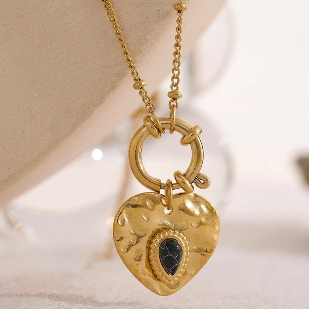 Vintage Black Stone Heart Necklace